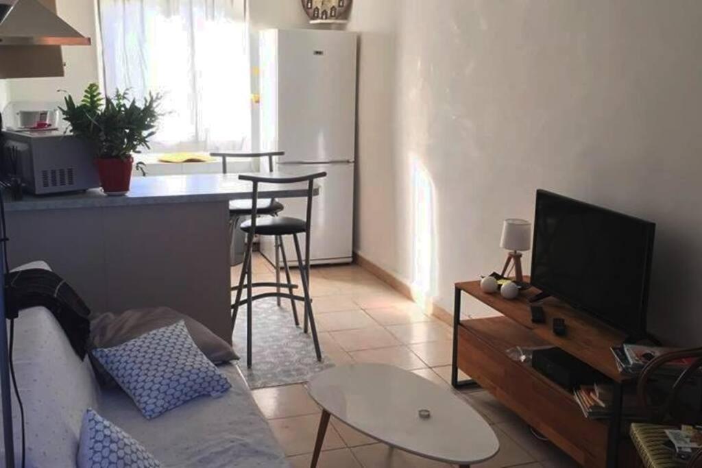 Appartement Fabienne Cote Jardins De La Fontaine à Nîmes Extérieur photo