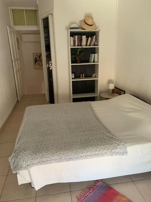 Appartement Fabienne Cote Jardins De La Fontaine à Nîmes Extérieur photo